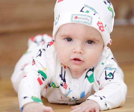 Christmas penguin sleepsuit by Piccalilly in organic cotton 2