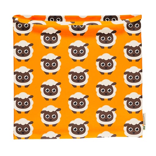 Maxomorra sheep scarf