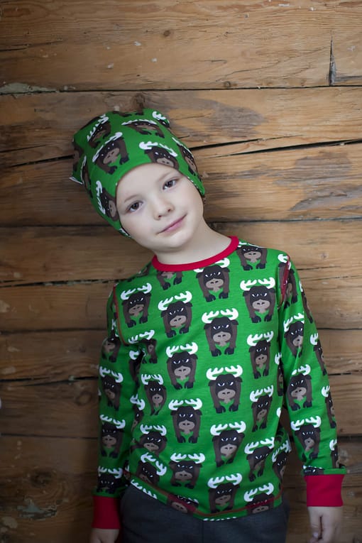 Peacock organic cotton beanie hat from Maxomorra - Image 3